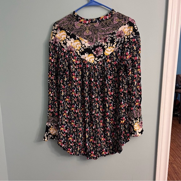 Free People Wildflower Fields Henley Top Size XS - Picture 8 of 14